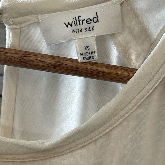 Aritzia Wilfred Velvet Sevres Blouse Tank - Picture 5 of 7